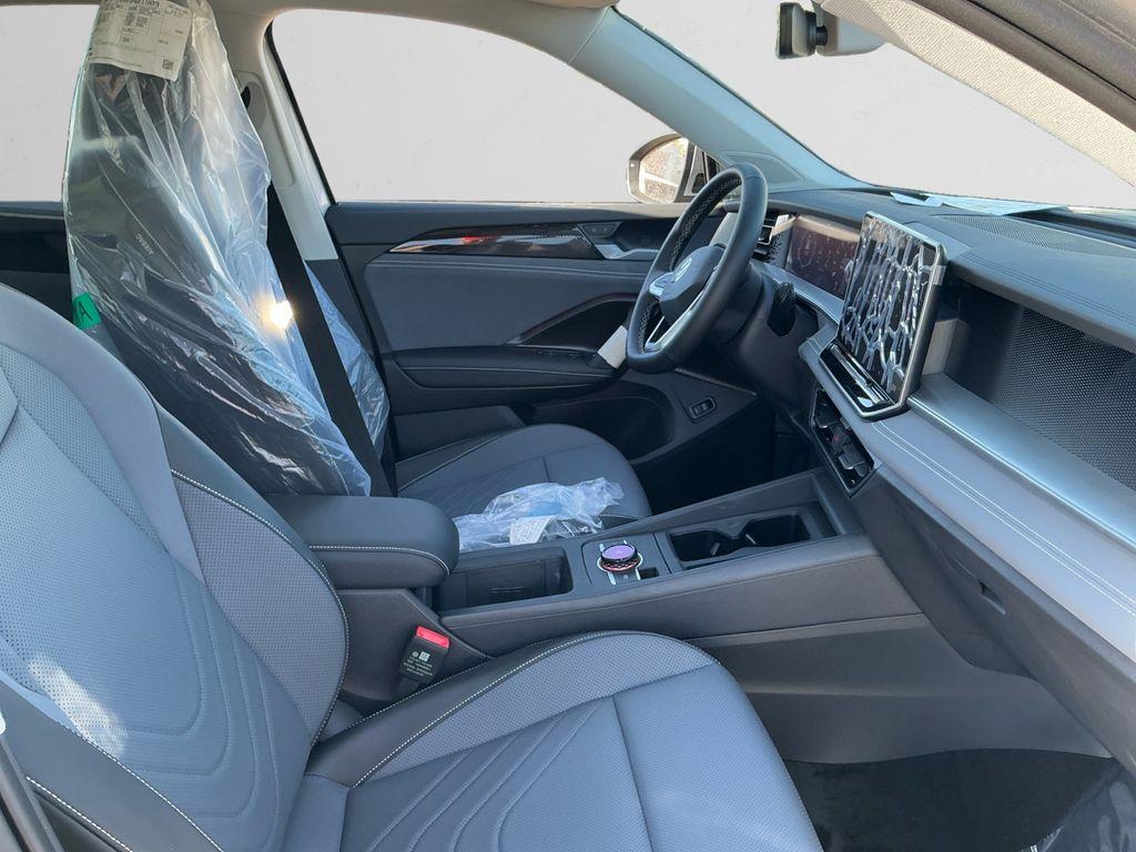 new 2026 Volkswagen Tiguan car, priced at $33,742