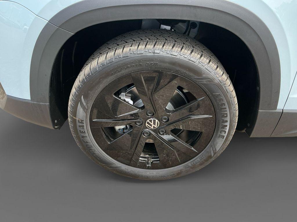 new 2026 Volkswagen Taos car, priced at $30,749
