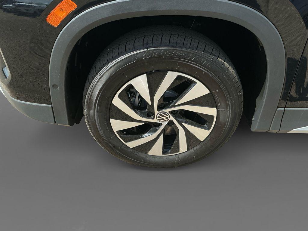 new 2026 Volkswagen Tiguan car, priced at $29,986