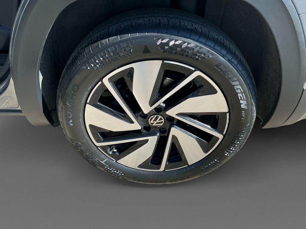 used 2024 Volkswagen Atlas car, priced at $34,767