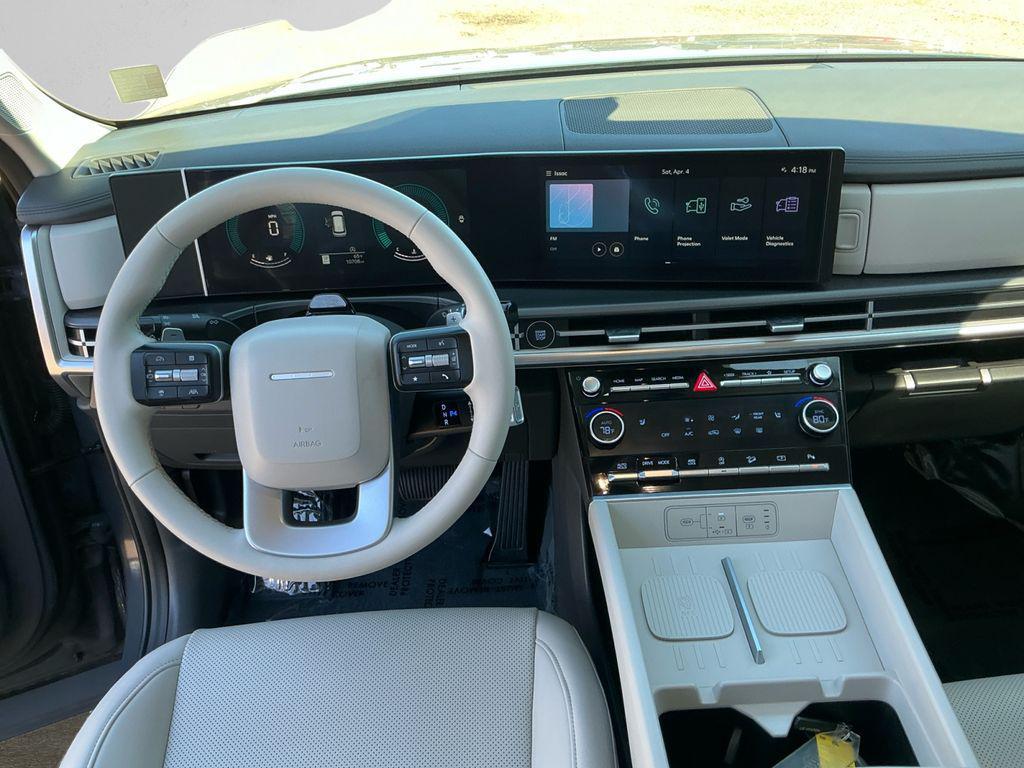 used 2025 Hyundai Santa Fe car, priced at $31,375