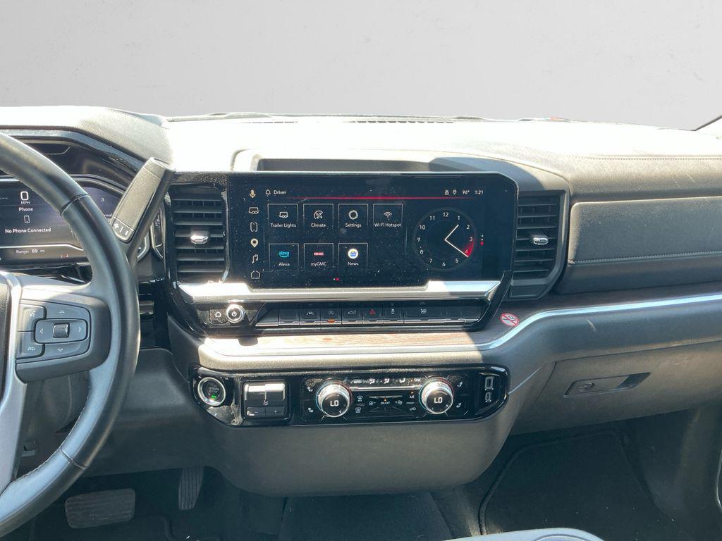 used 2025 GMC Sierra 1500 car, priced at $44,669