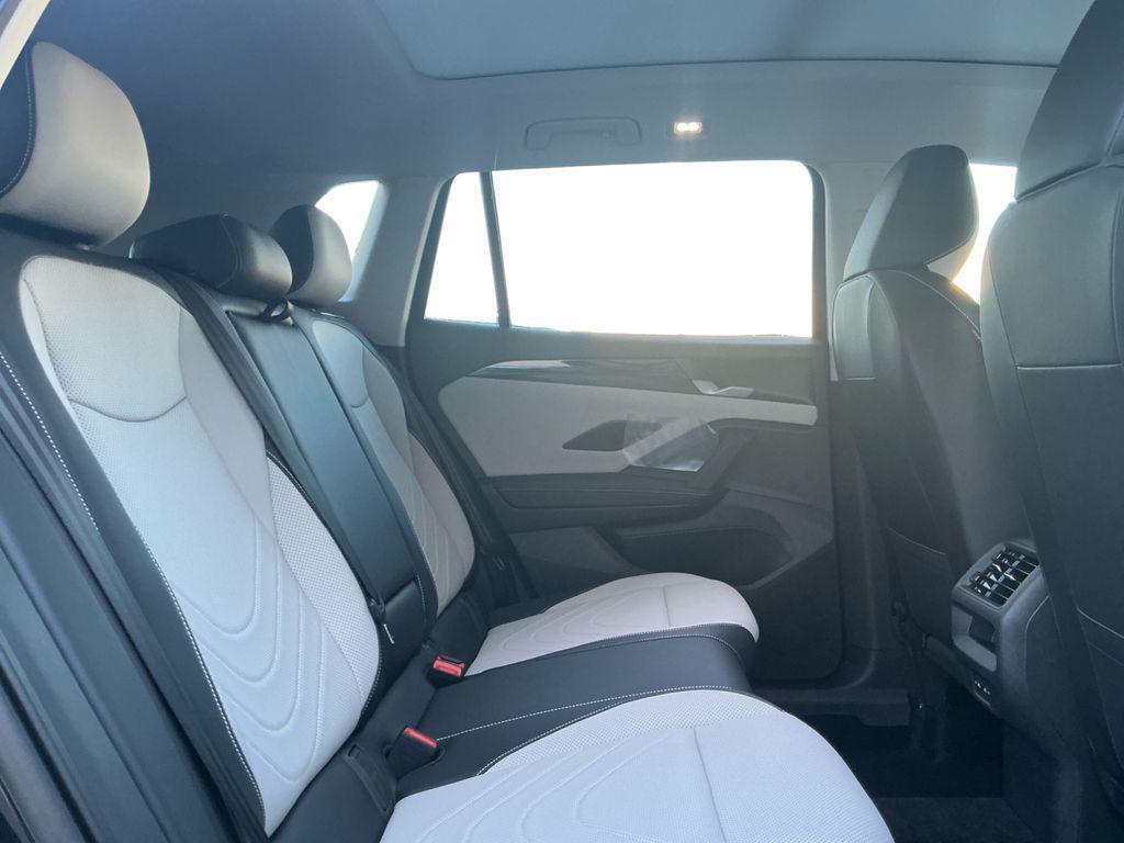 new 2026 Volkswagen Tiguan car, priced at $36,323