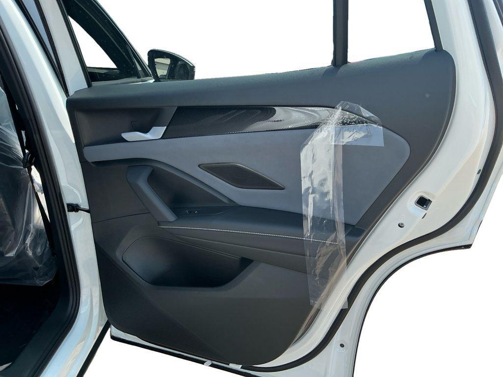 new 2026 Volkswagen Tiguan car, priced at $37,995