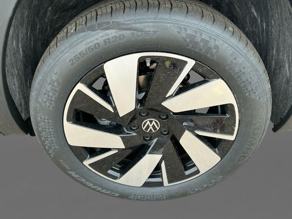 new 2026 Volkswagen Atlas Cross Sport car, priced at $41,899