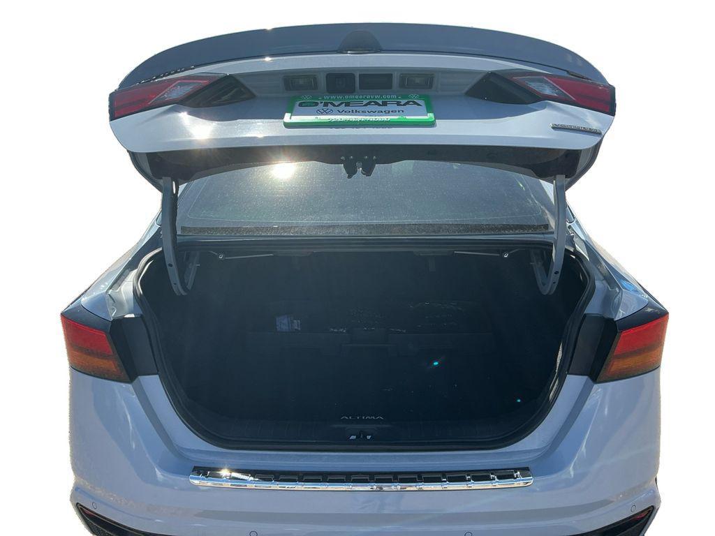 used 2023 Nissan Altima car, priced at $23,581
