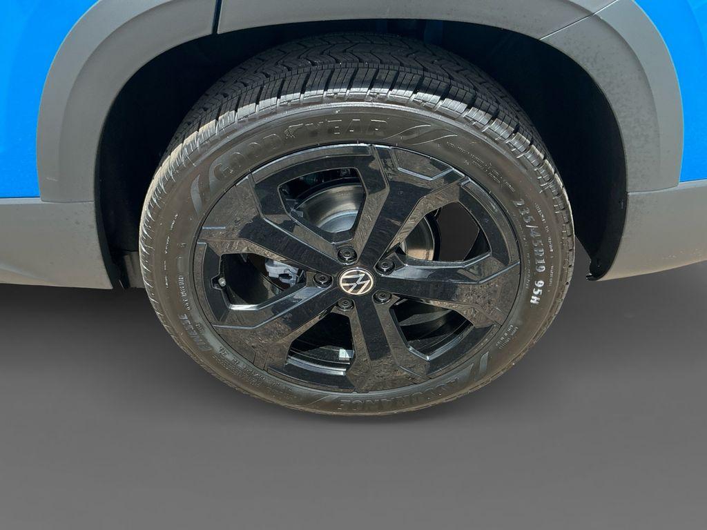 new 2026 Volkswagen Taos car, priced at $32,591