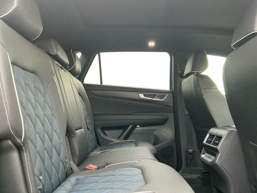 new 2026 Volkswagen Atlas Cross Sport car, priced at $52,350