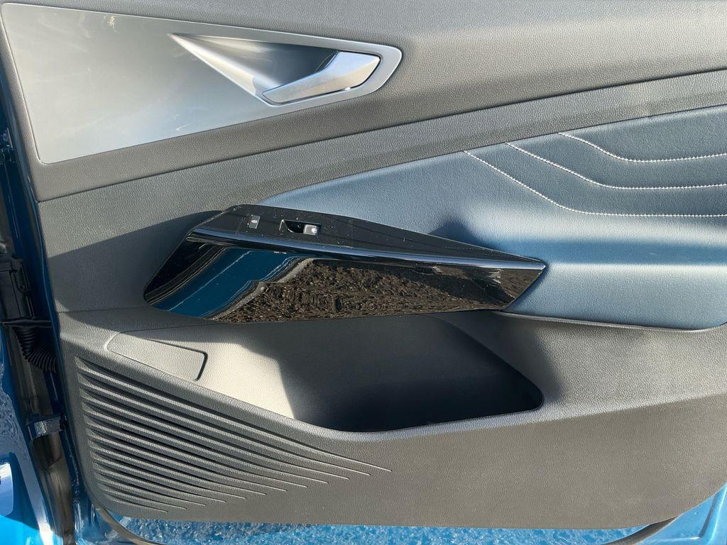 new 2026 Volkswagen ID.4 car, priced at $52,192