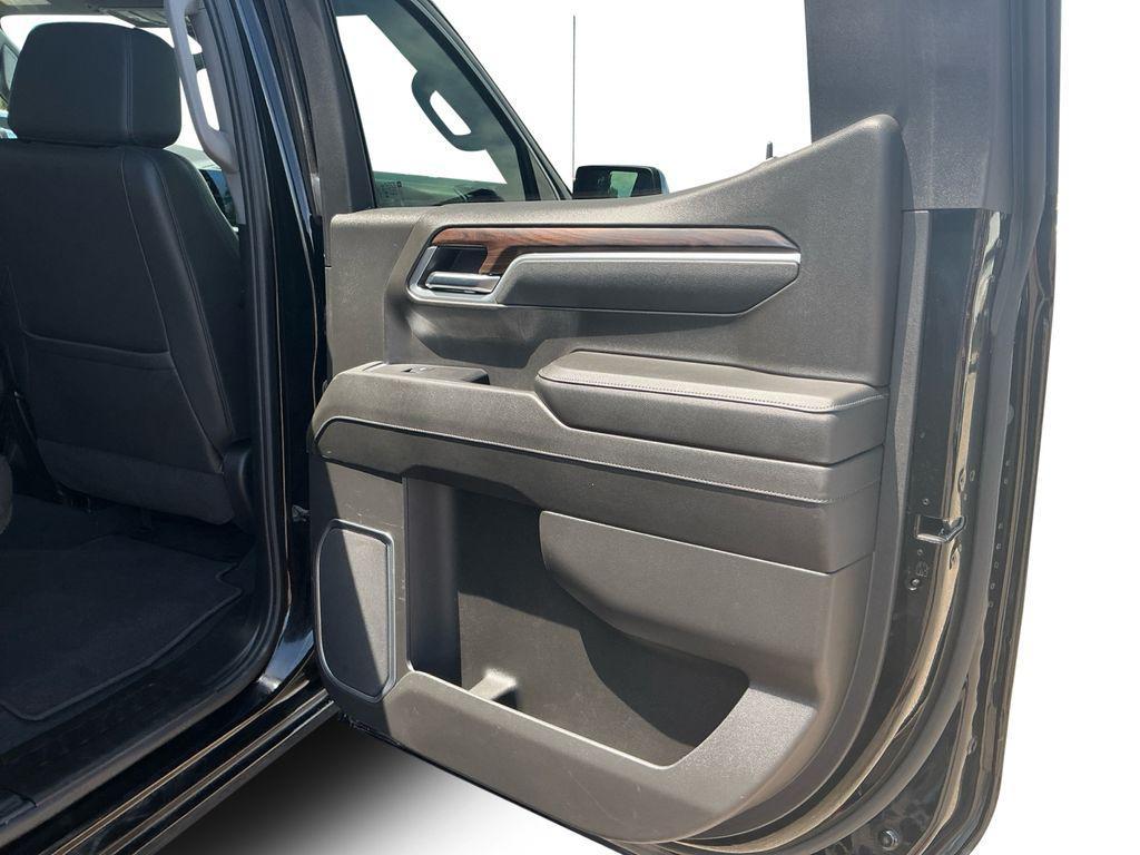 used 2025 GMC Sierra 1500 car, priced at $44,998