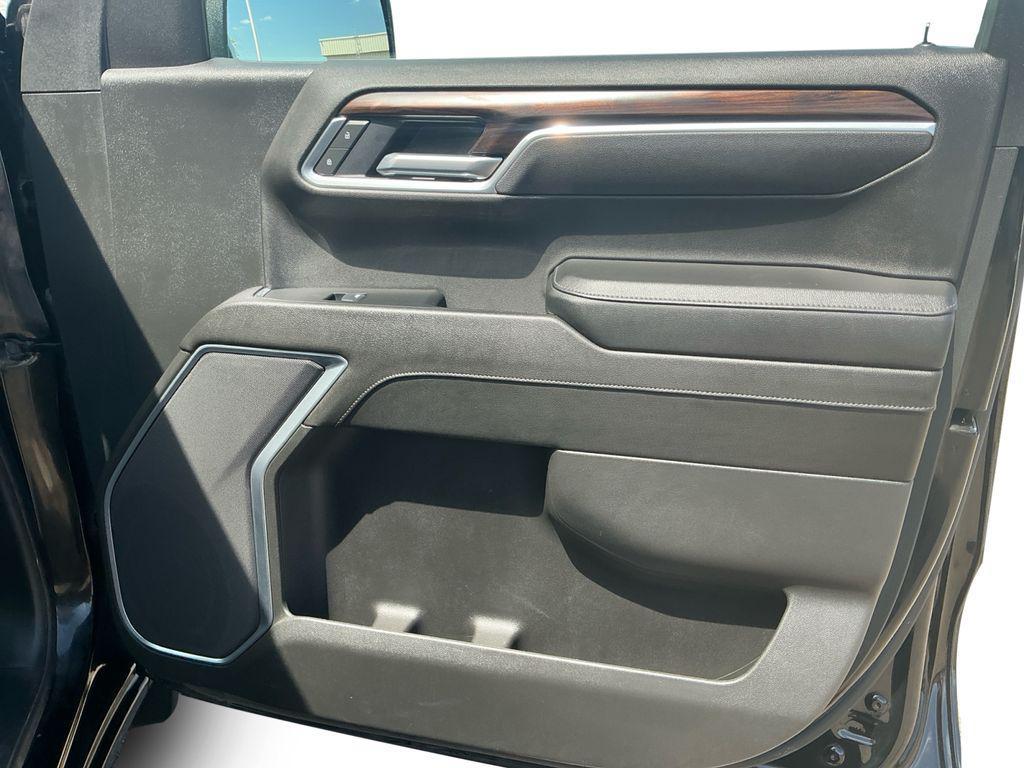 used 2025 GMC Sierra 1500 car, priced at $44,998