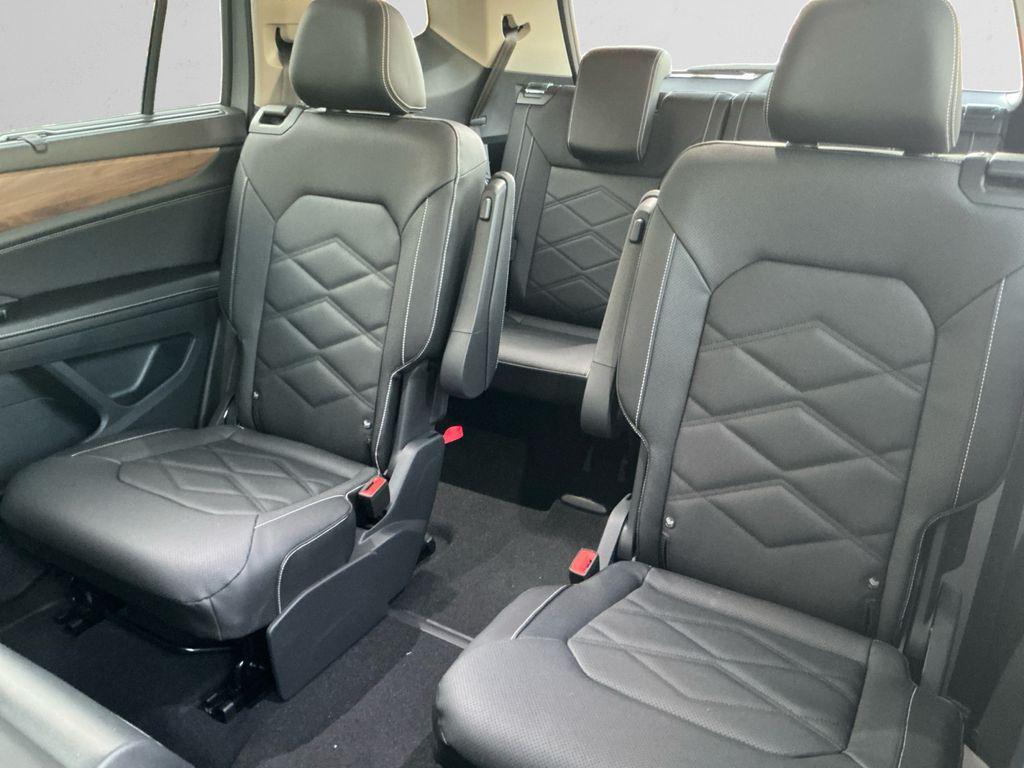 new 2026 Volkswagen Atlas car, priced at $49,670