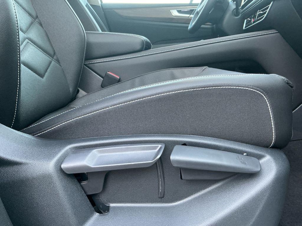 new 2026 Volkswagen Atlas car, priced at $49,670