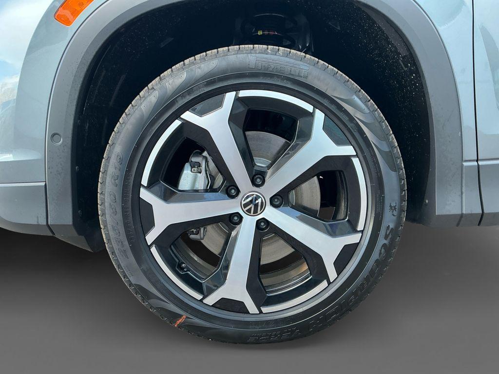 new 2026 Volkswagen Tiguan car, priced at $34,677