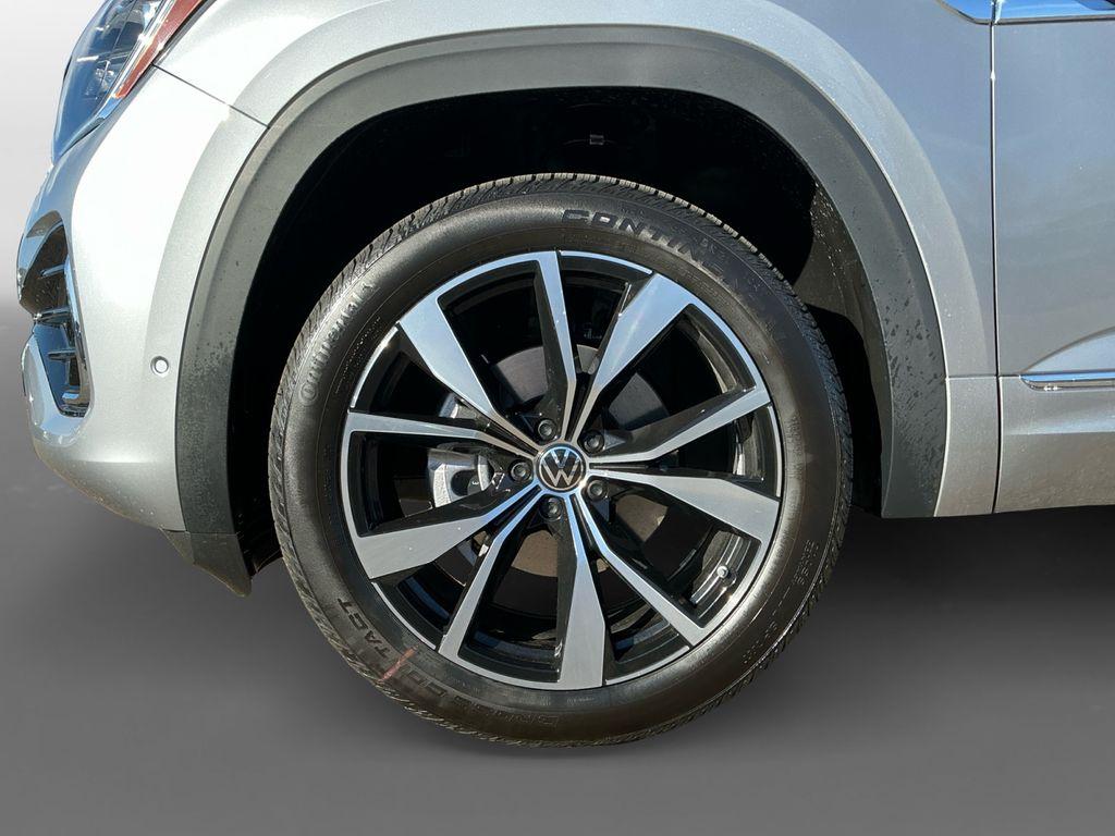 new 2026 Volkswagen Atlas car, priced at $51,346