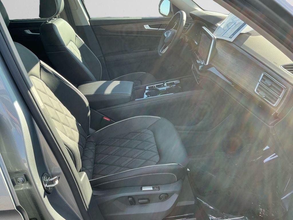 new 2026 Volkswagen Atlas car, priced at $51,346