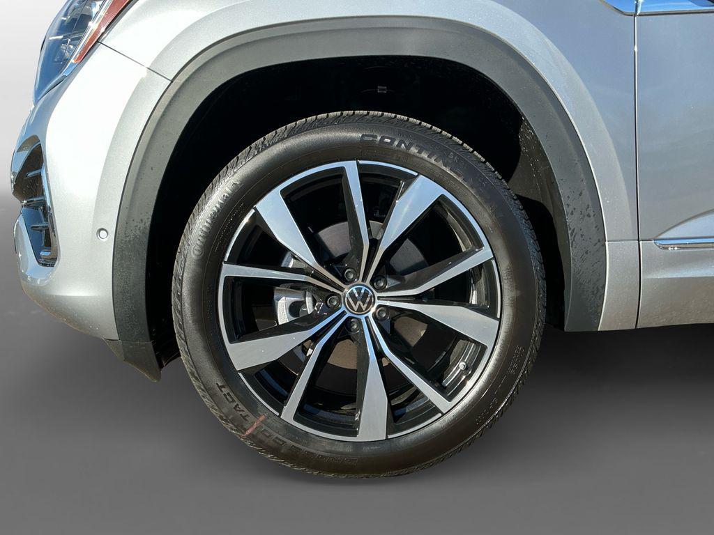 new 2026 Volkswagen Atlas car, priced at $51,351
