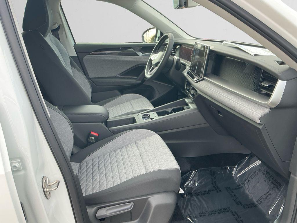 new 2026 Volkswagen Tiguan car, priced at $32,595