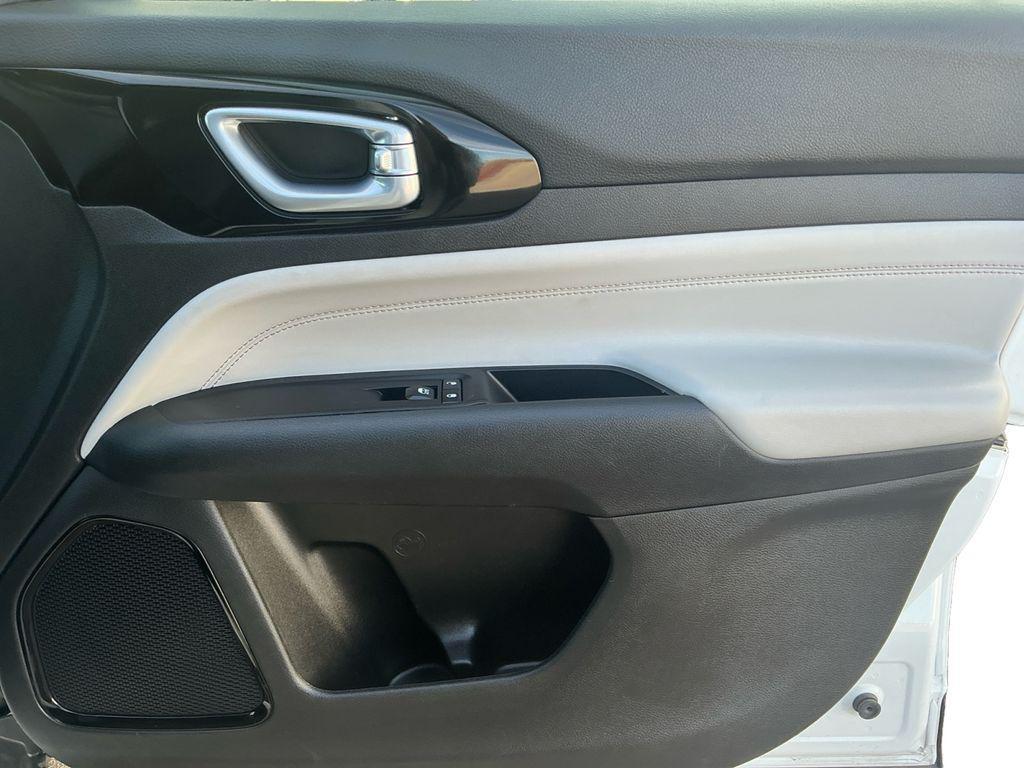 used 2024 Jeep Compass car, priced at $21,459