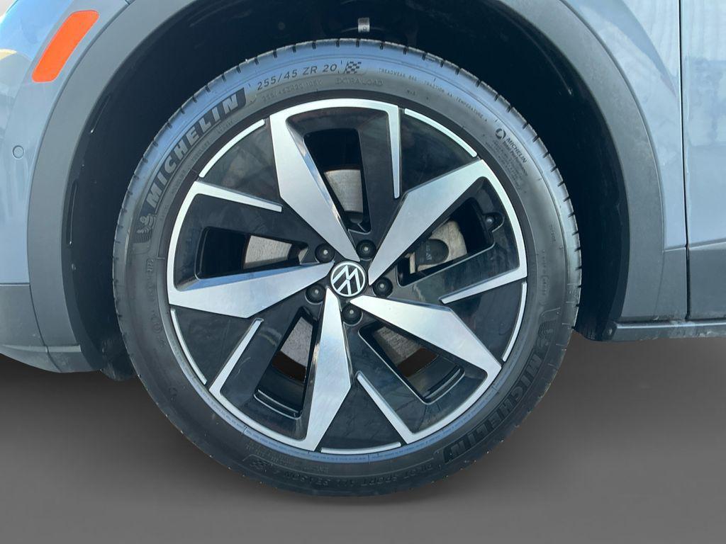 used 2023 Volkswagen ID.4 car, priced at $20,998