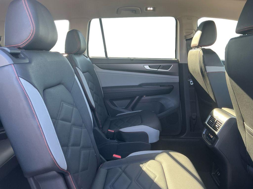 new 2026 Volkswagen Atlas car, priced at $47,295