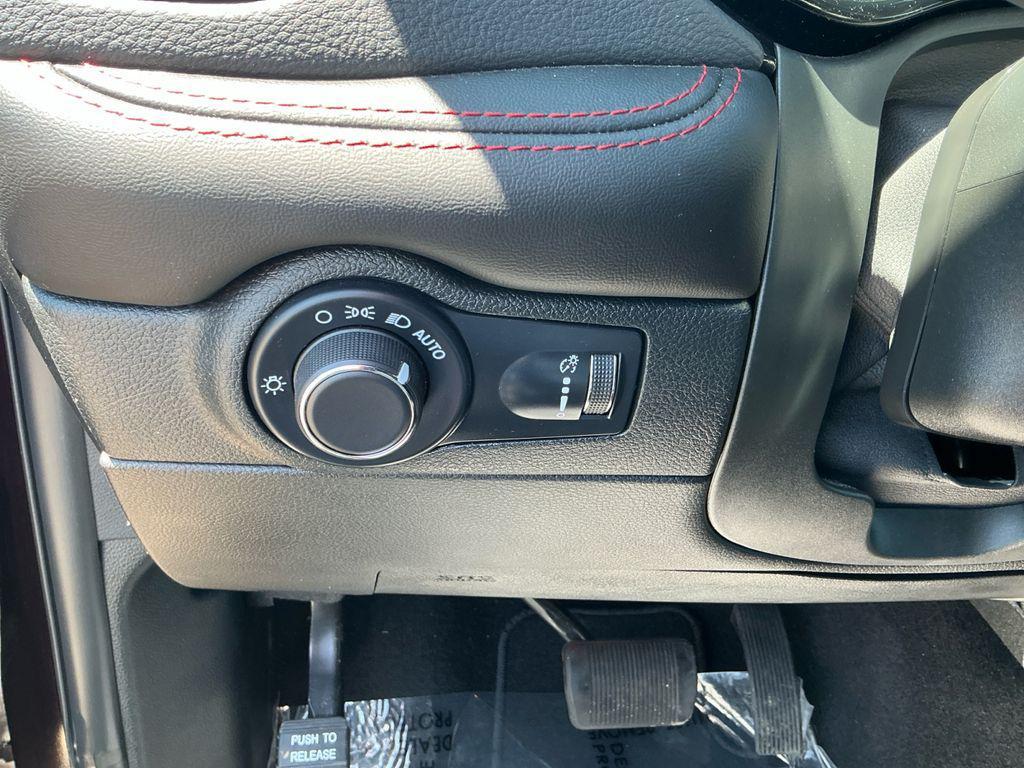 used 2025 Dodge Durango car, priced at $35,698