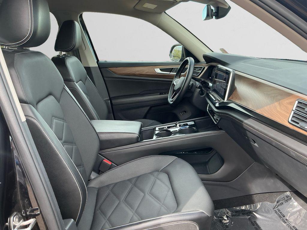 used 2025 Volkswagen Atlas car, priced at $29,350