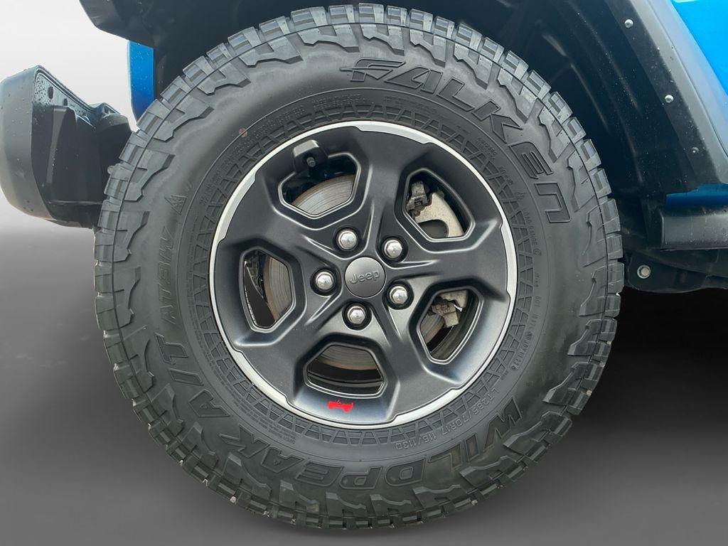 used 2022 Jeep Gladiator car, priced at $30,998