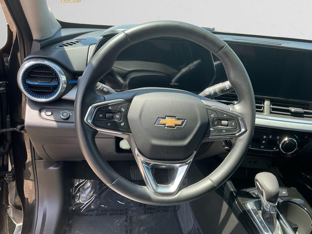 used 2024 Chevrolet Trax car, priced at $22,395