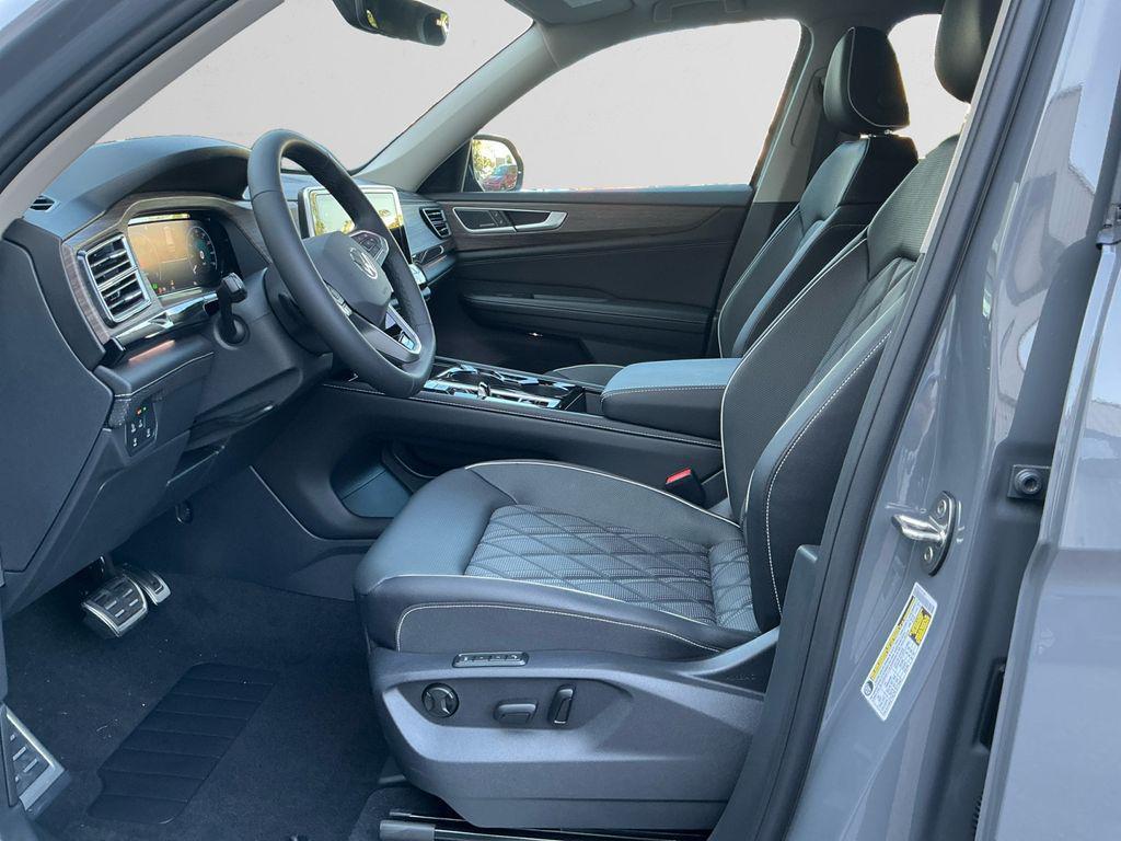 new 2026 Volkswagen Atlas car, priced at $57,804