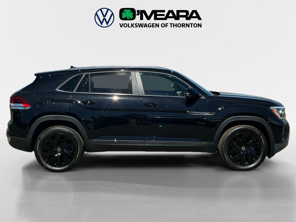 new 2026 Volkswagen Atlas Cross Sport car, priced at $42,654