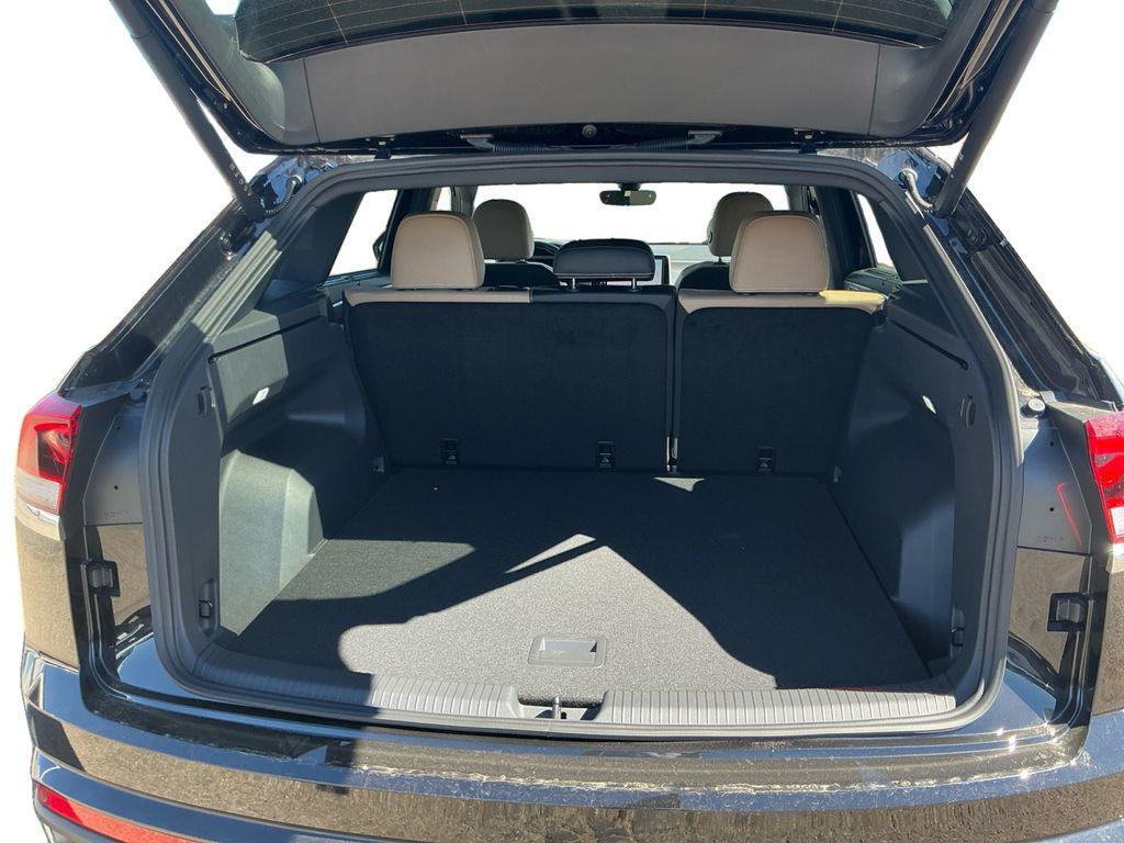 new 2026 Volkswagen Atlas Cross Sport car, priced at $42,654