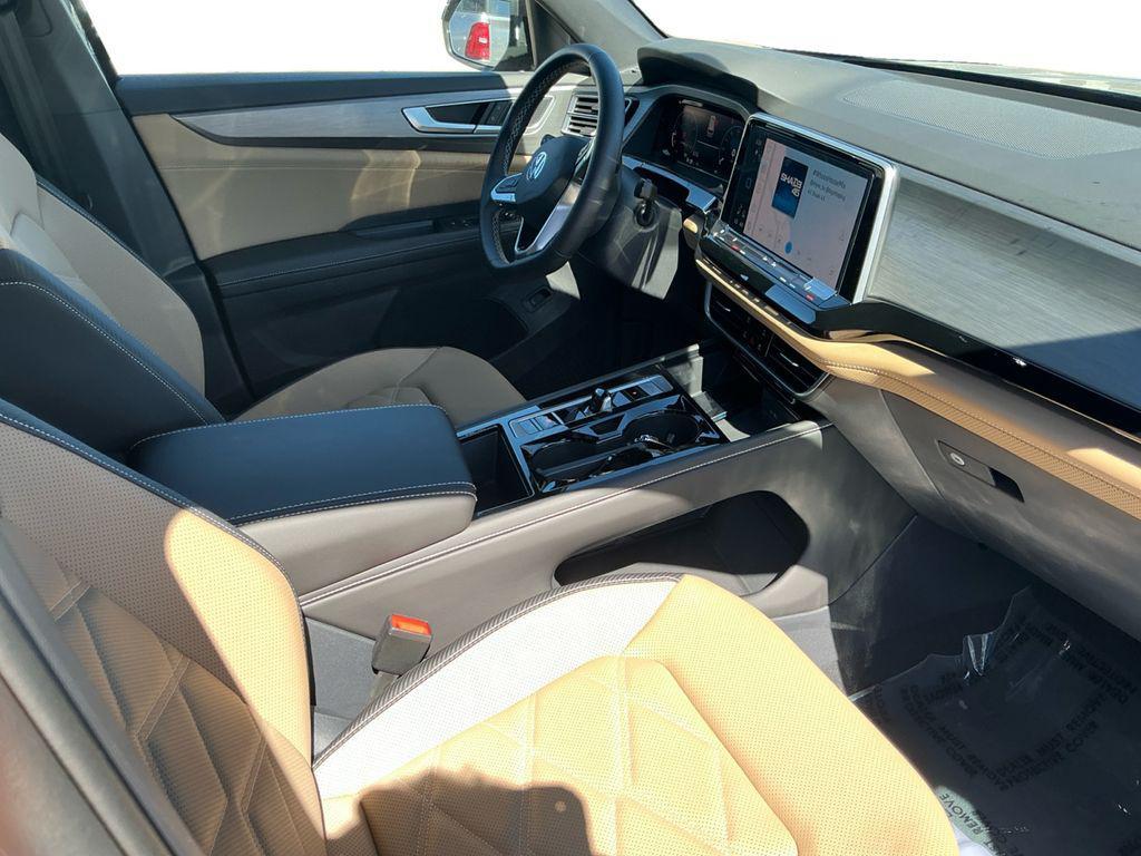 new 2026 Volkswagen Atlas Cross Sport car, priced at $42,654