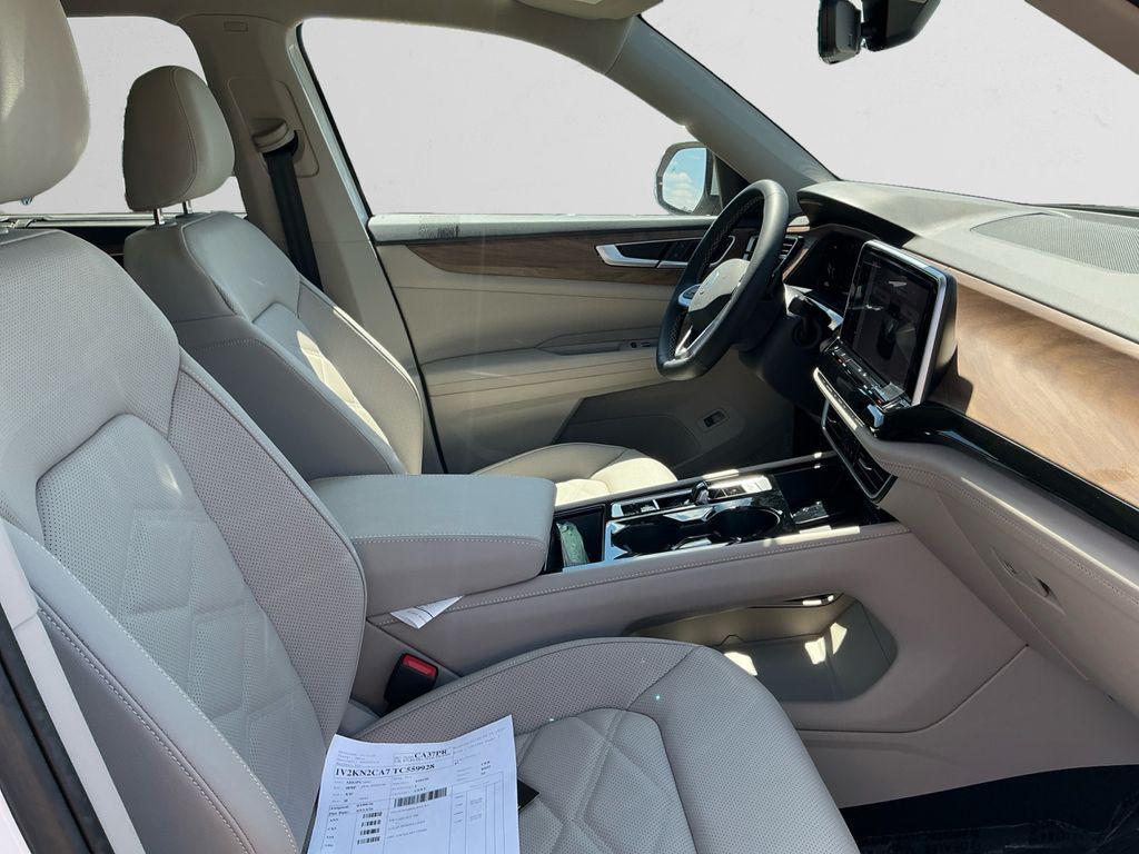 new 2026 Volkswagen Atlas car, priced at $43,538