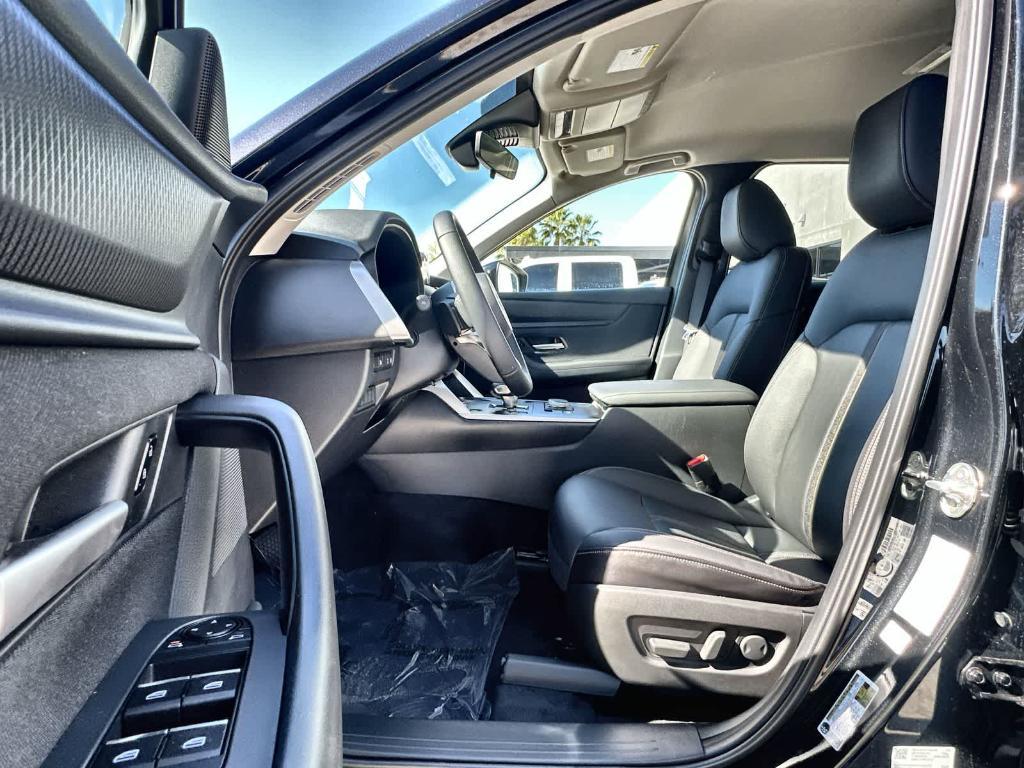 new 2026 Mazda CX-70 car, priced at $44,914