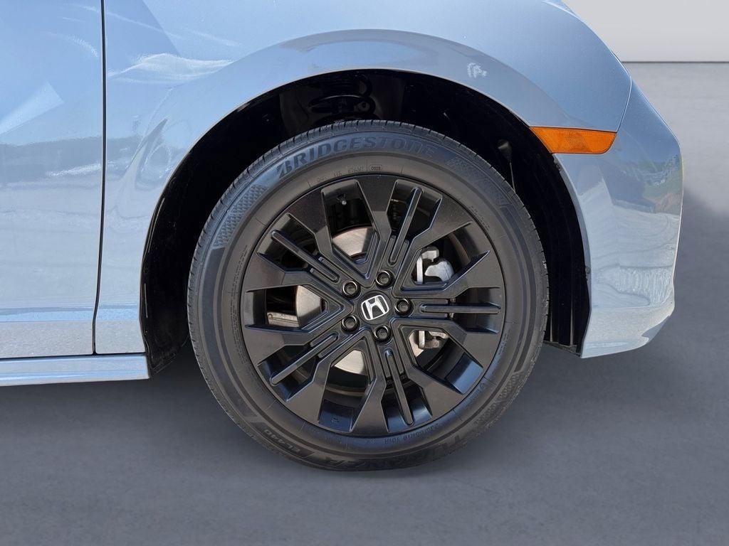 used 2025 Honda Odyssey car, priced at $40,970