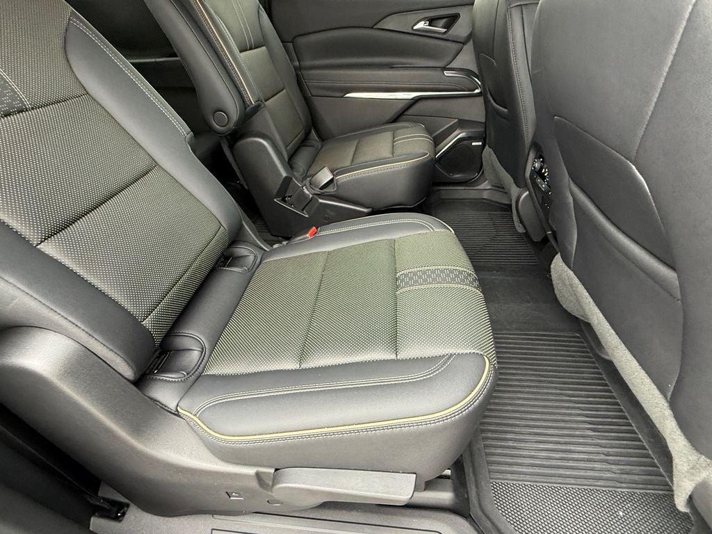 used 2025 Chevrolet Traverse car, priced at $49,970