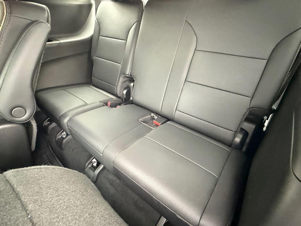 used 2025 Chevrolet Traverse car, priced at $49,970