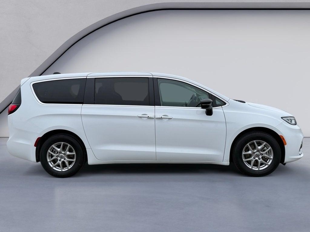 used 2024 Chrysler Pacifica car, priced at $27,795