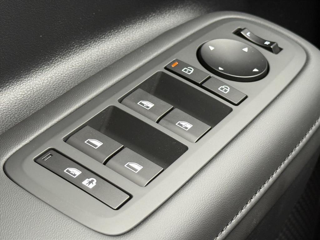 new 2026 Hyundai SANTA FE HEV car, priced at $40,315