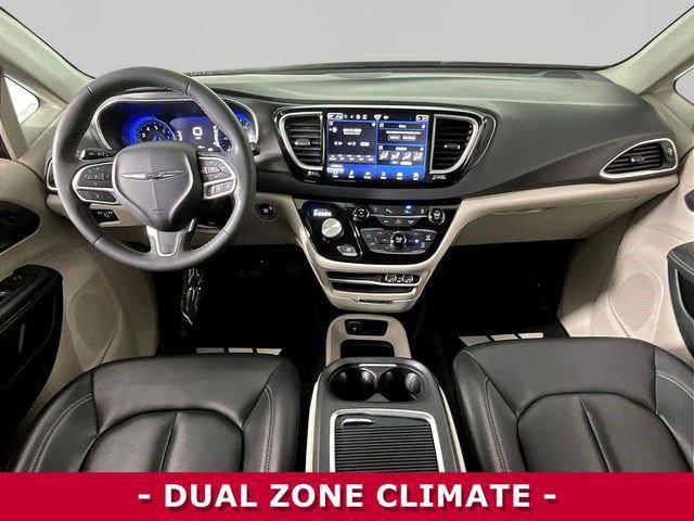 used 2023 Chrysler Pacifica car