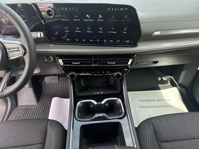 new 2026 Chevrolet Traverse car, priced at $43,620