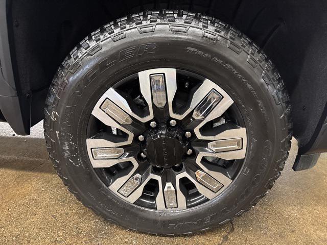 new 2026 GMC Sierra 2500 car, priced at $77,040