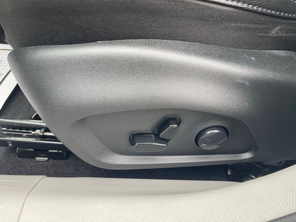 used 2024 Jeep Compass car, priced at $22,500