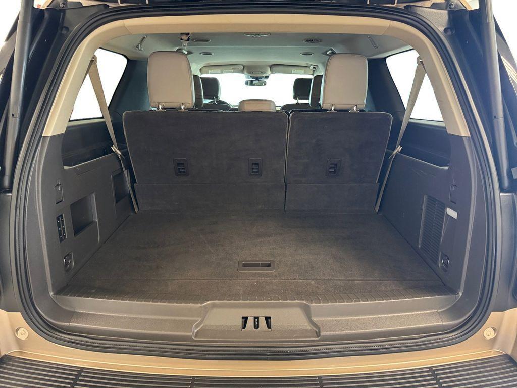 used 2020 Ford Expedition Max car, priced at $28,000