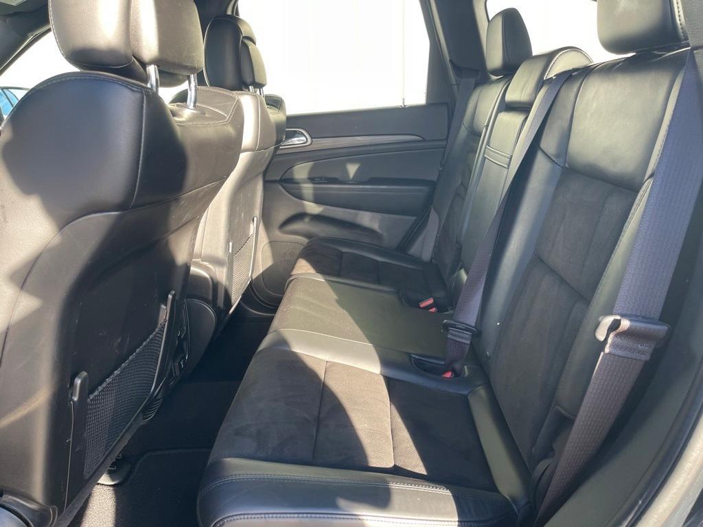 used 2021 Jeep Grand Cherokee car, priced at $14,000