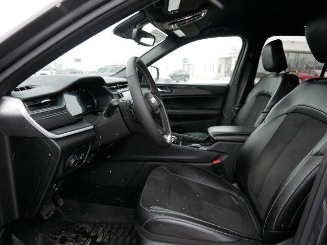 used 2024 Jeep Grand Cherokee car, priced at $35,999