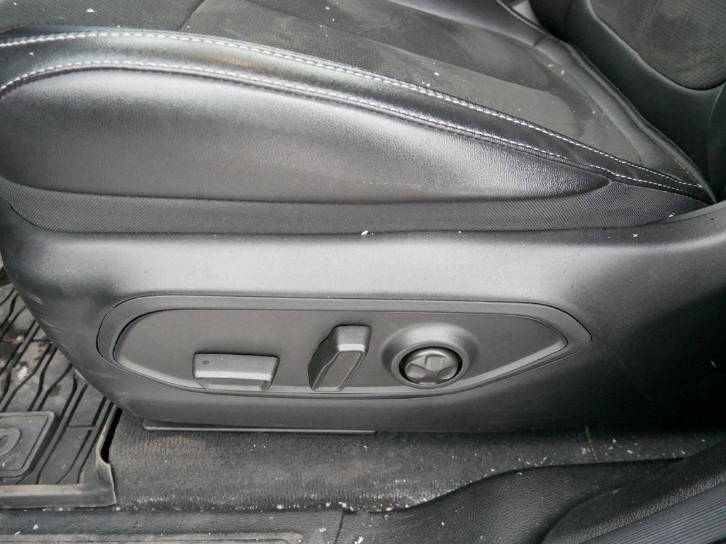 used 2024 Jeep Grand Cherokee car, priced at $32,999