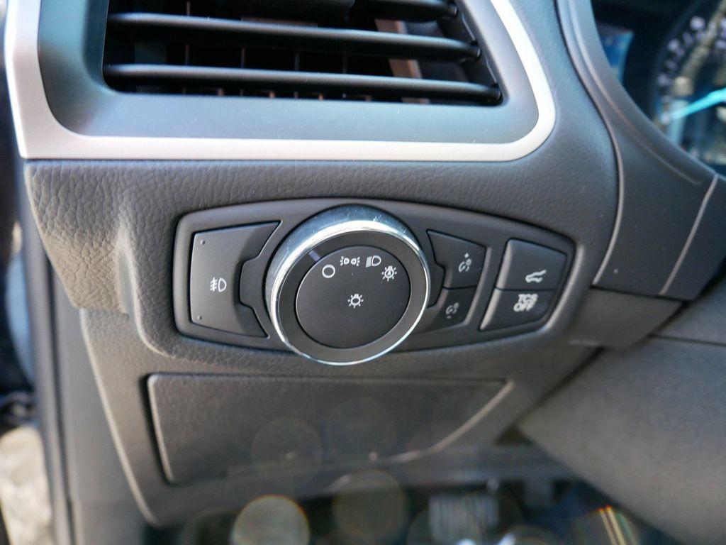 used 2022 Ford Edge car, priced at $27,999