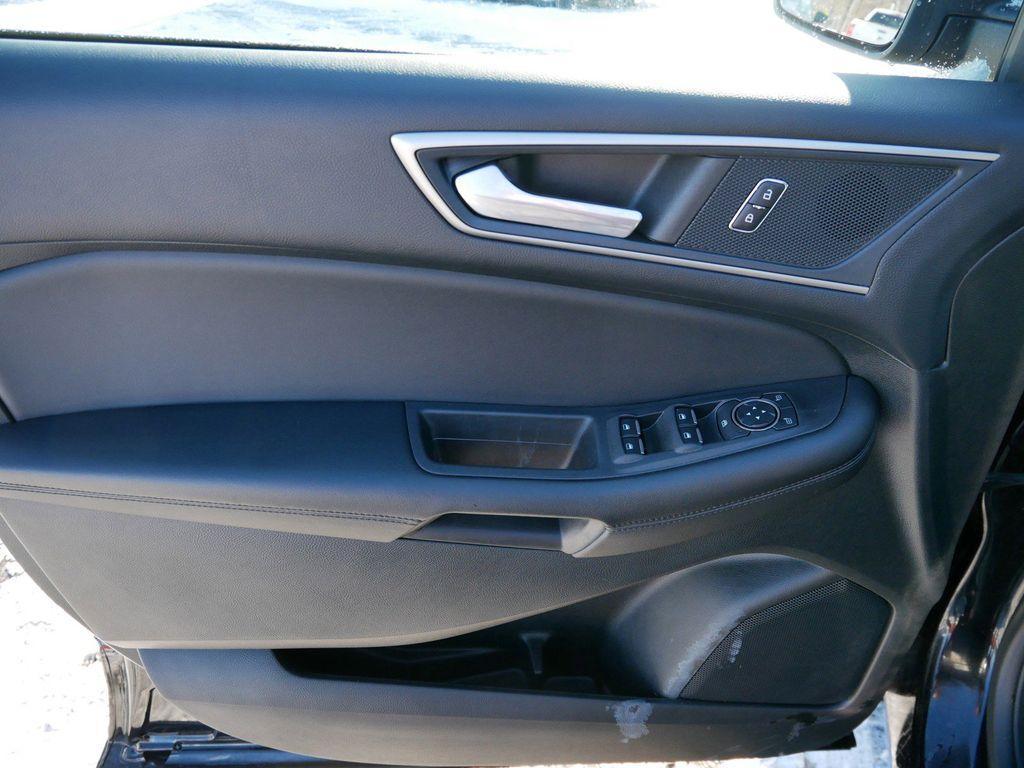 used 2022 Ford Edge car, priced at $27,999